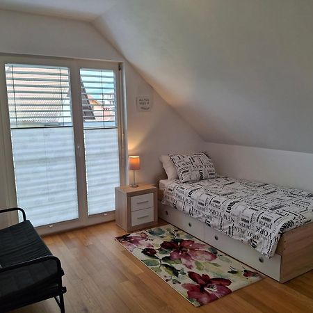 Spacious Family Home Near Bled - Modern & Cozy ラドヴリツァ エクステリア 写真