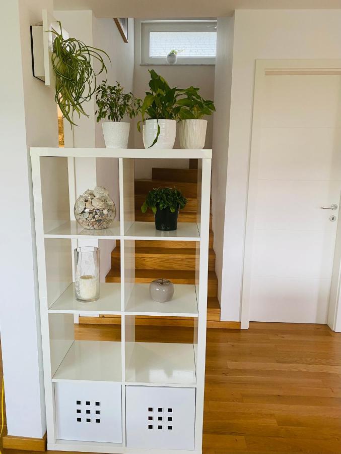 Spacious Family Home Near Bled - Modern & Cozy ラドヴリツァ エクステリア 写真