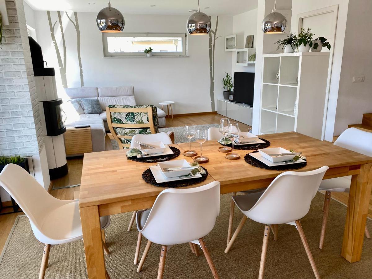 Spacious Family Home Near Bled - Modern & Cozy ラドヴリツァ エクステリア 写真