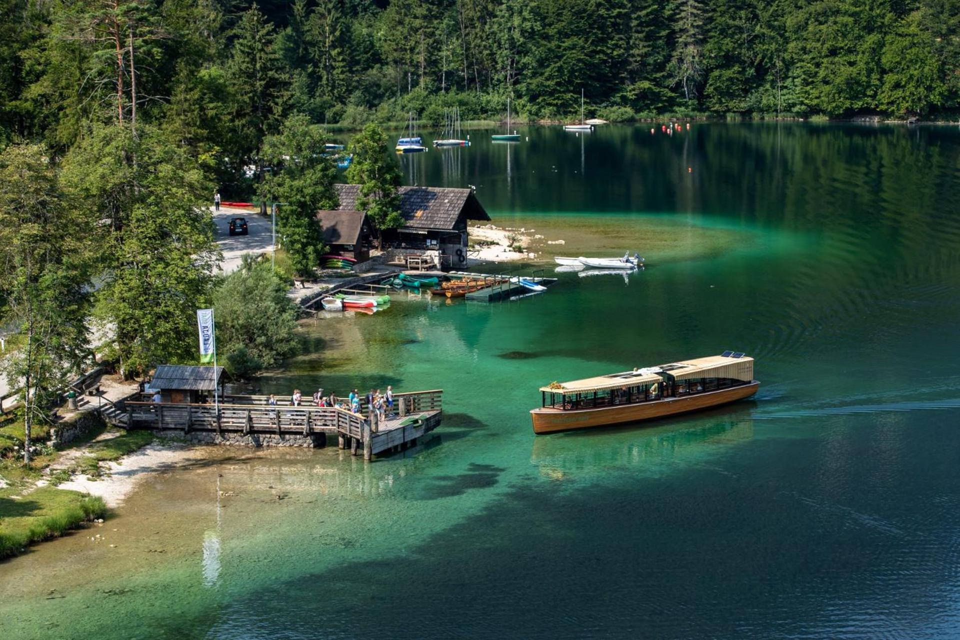 Spacious Family Home Near Bled - Modern & Cozy ラドヴリツァ エクステリア 写真